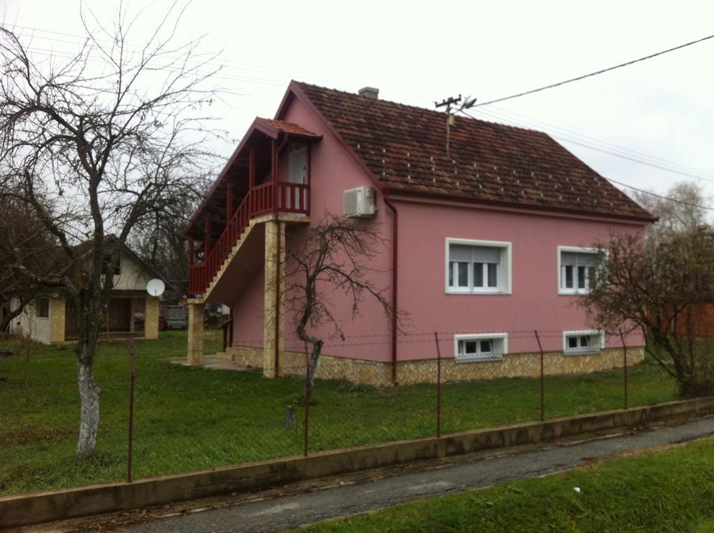 Apartman Anka Ratkovica Экстерьер фото